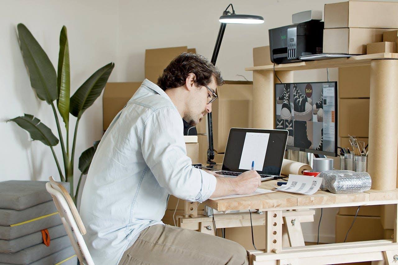 Cash flow tips for digital first entrepreneurs