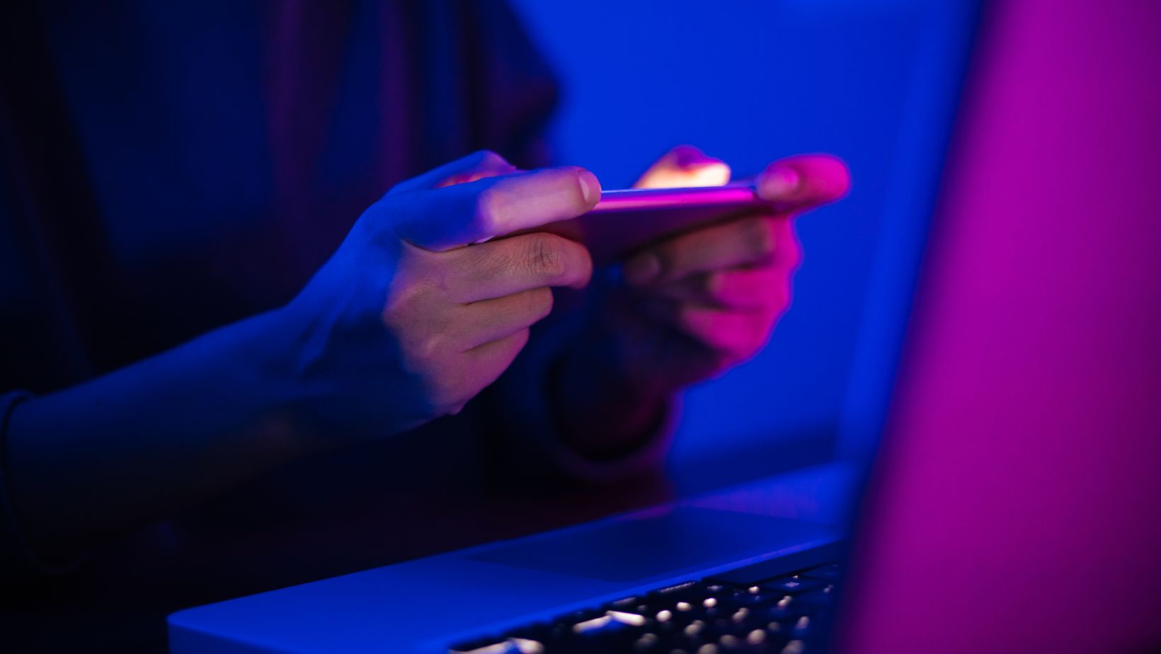 From pub floors to phone screens nzs quiet mobile casino shift