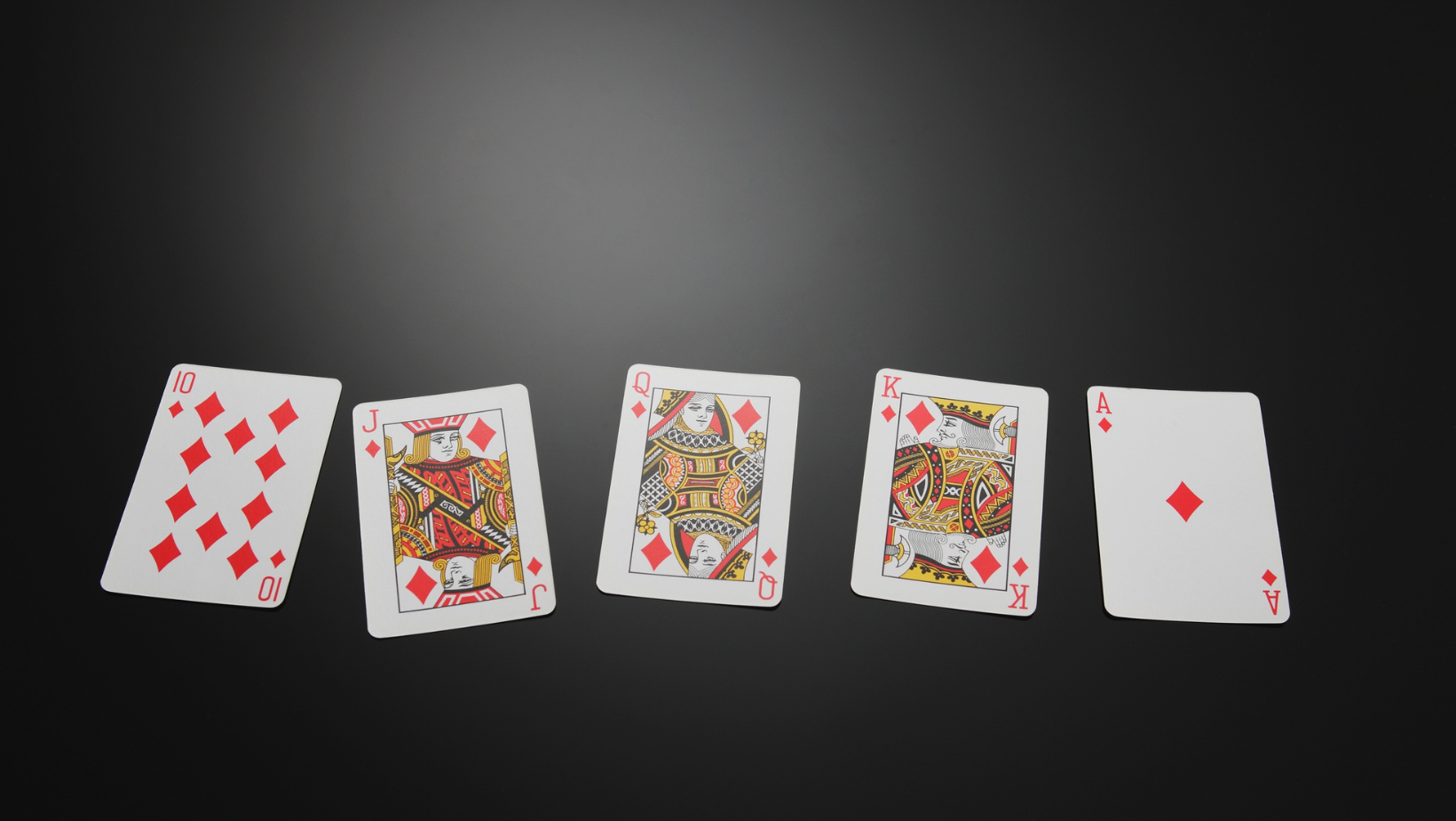 5 reasons baccarat continues to capture attention in the digital gaming world