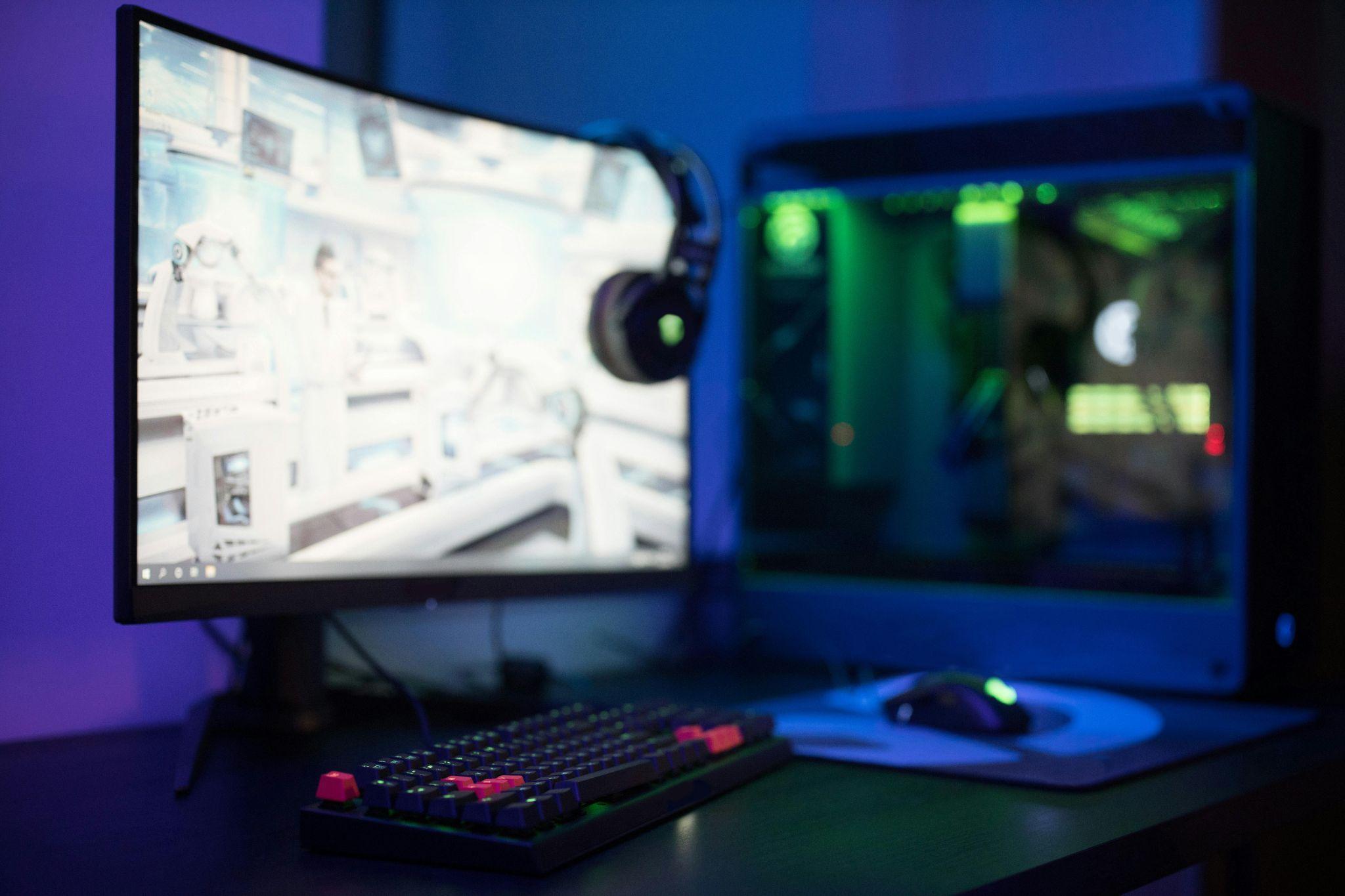 borderless player base, smart game development, cross-platform gaming, global game audience, scalable multiplayer games, international gaming community, seamless player experience, multiplayer game growth, game development strategies, multiplayer gaming solutions